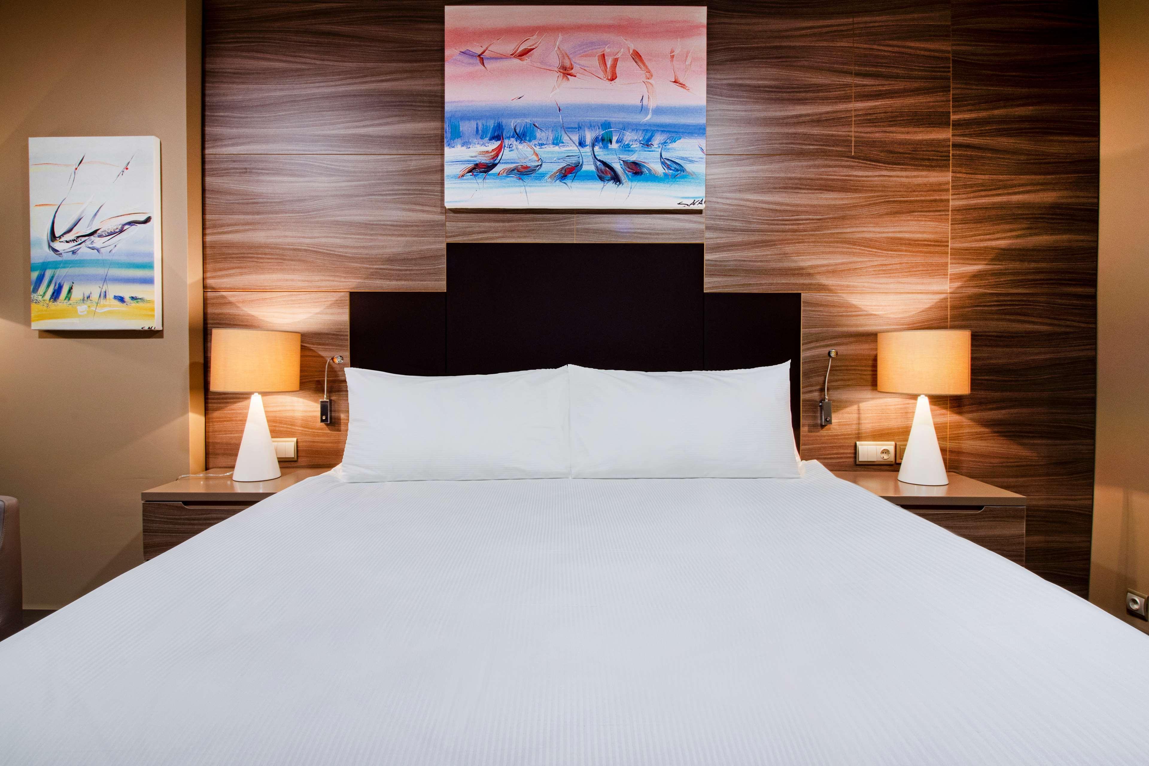 Hotel Doubletree By Hilton Ankara Incek Exterior foto