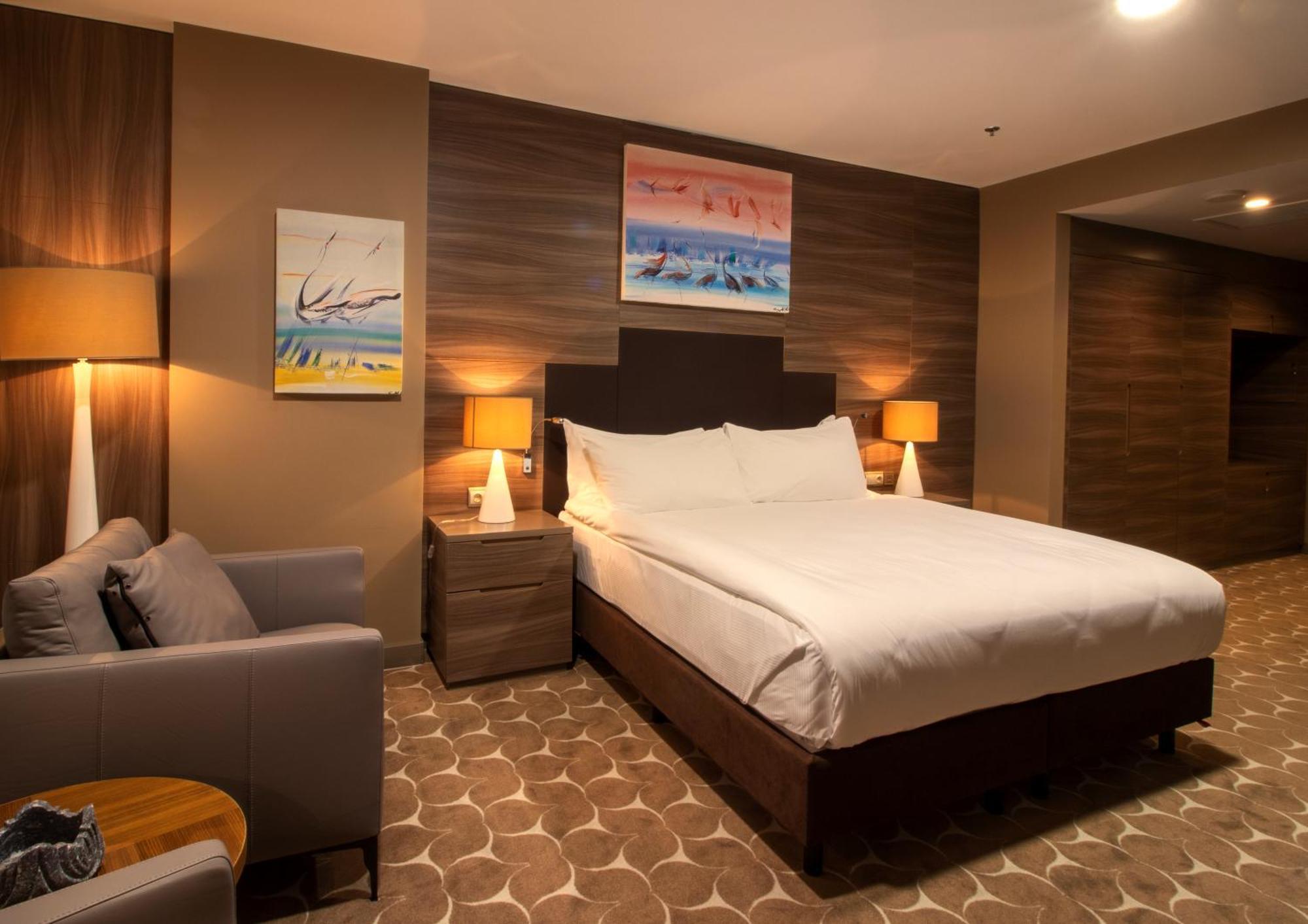 Hotel Doubletree By Hilton Ankara Incek Exterior foto